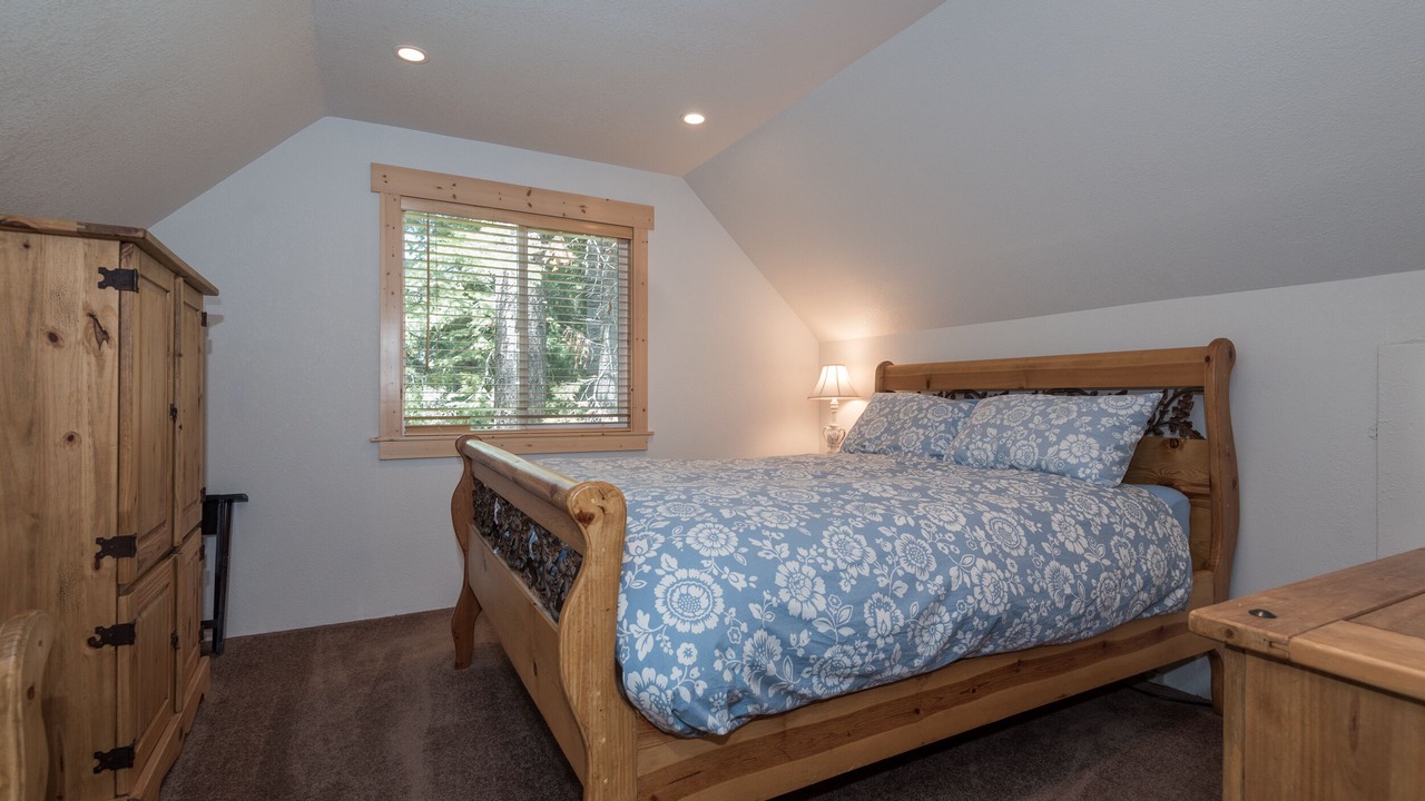 Photo of Bedroom in Tahoma