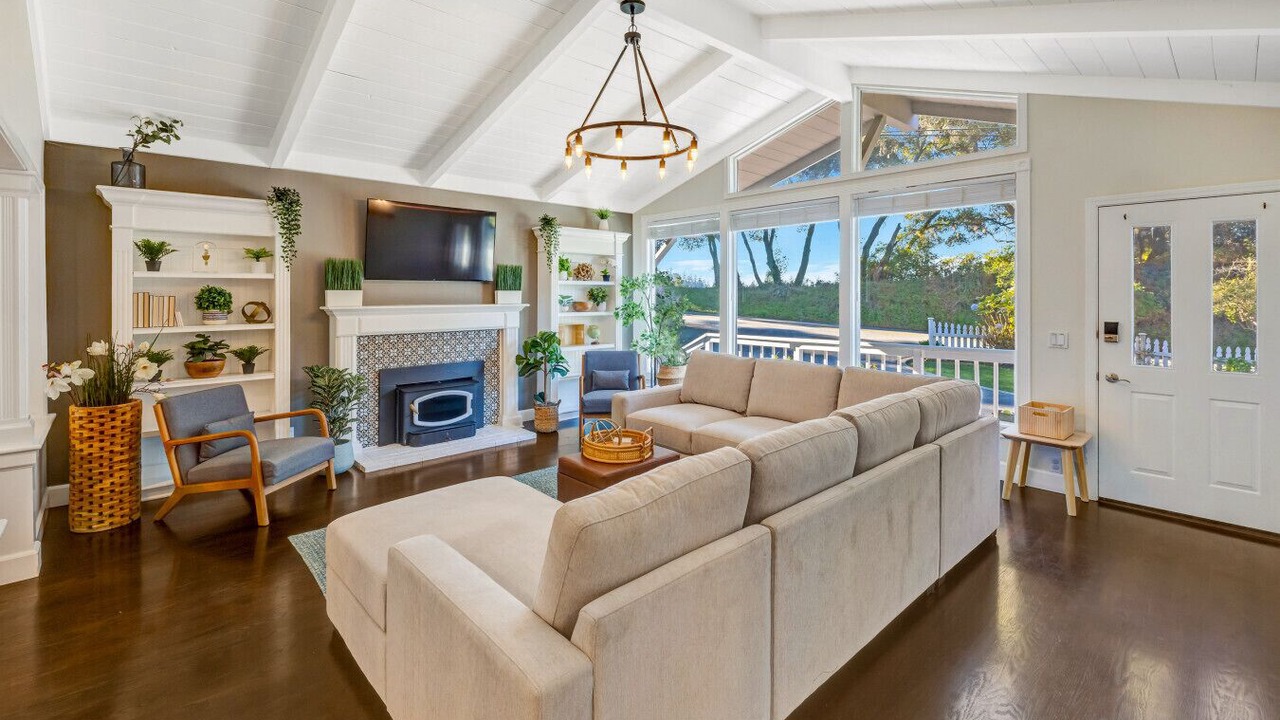 Photo of Bedroom in Aptos