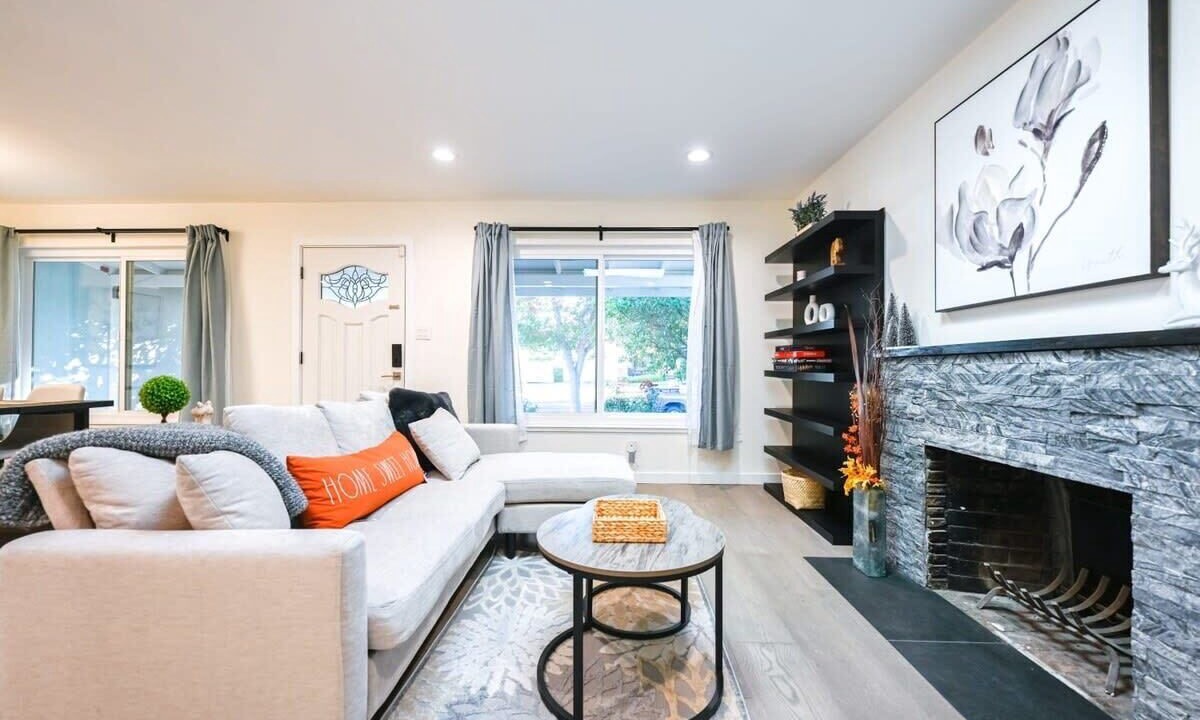 Photo of Livingroom in Sunnyvale West