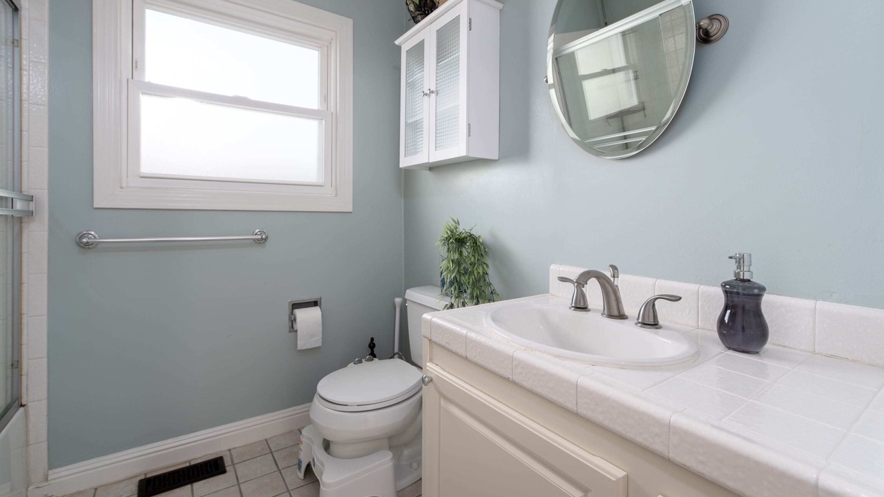Photo of Bathroom in West Menlo Park
