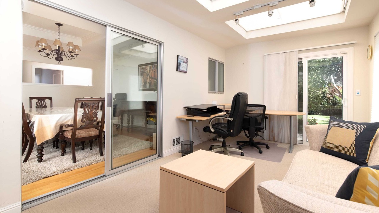 Photo of Bedroom in West Menlo Park