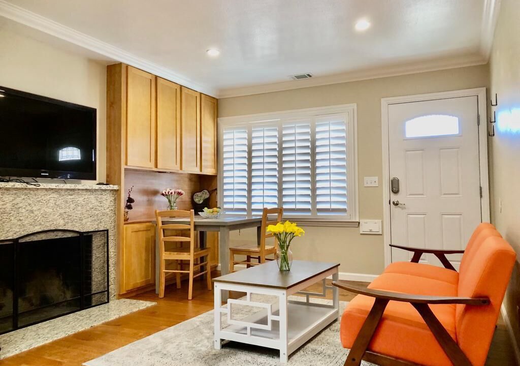Photo of Livingroom in Castro Valley