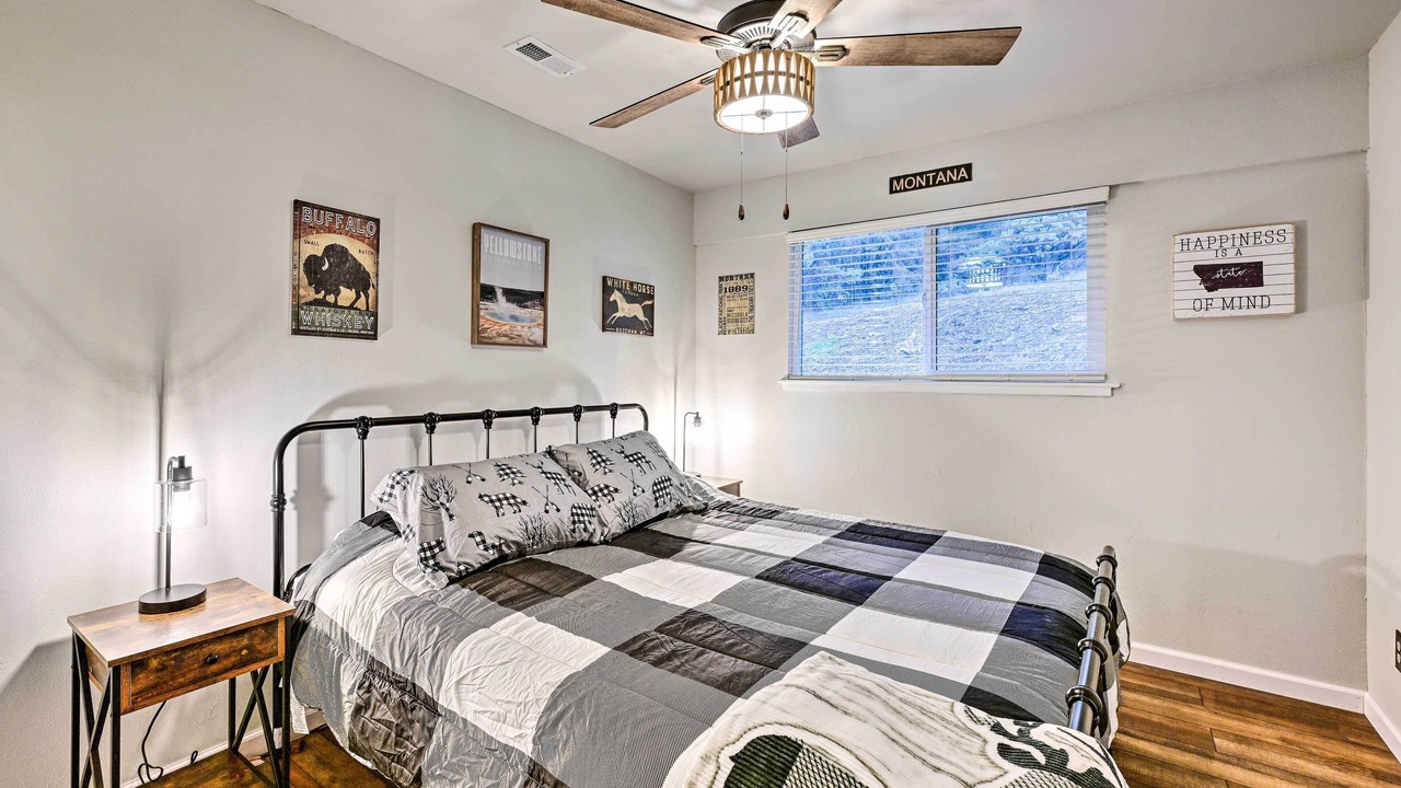 Photo of Bedroom in Cascadel Woods