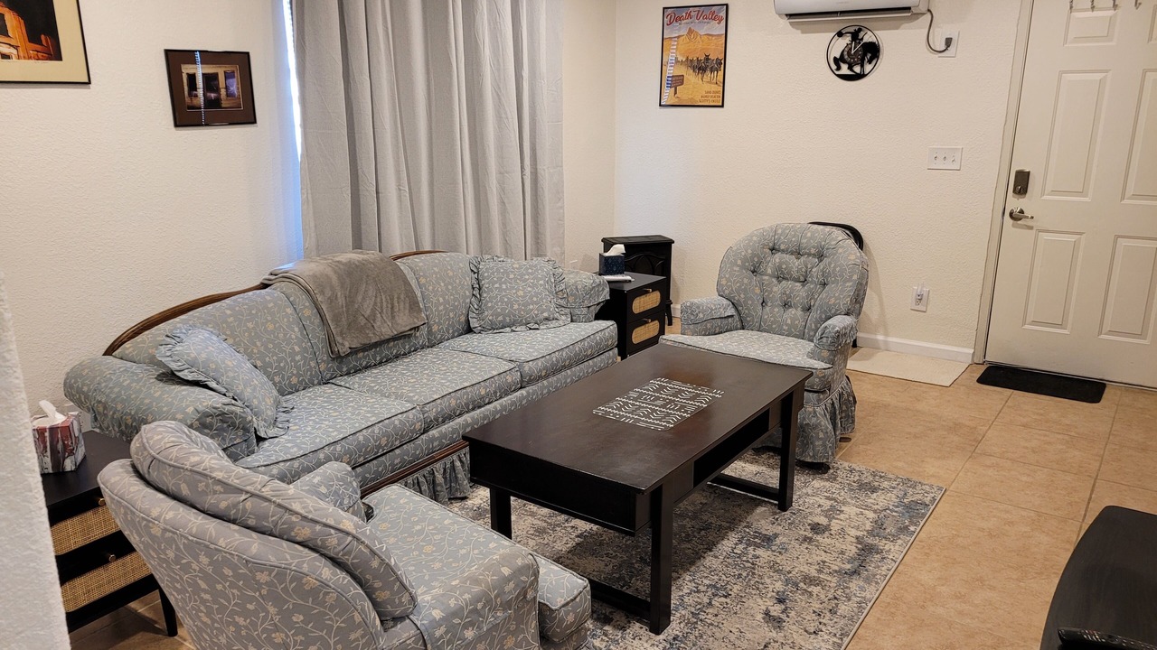 Photo of Livingroom in Beatty
