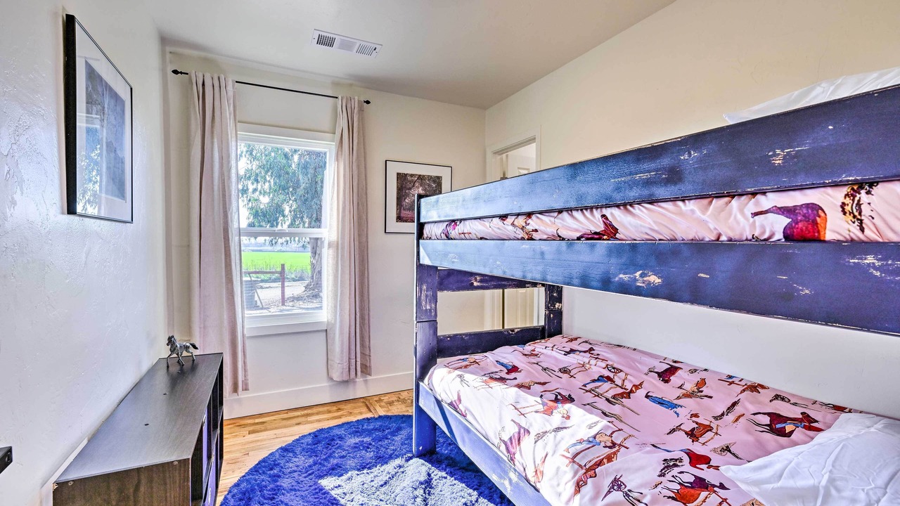 Photo of Bedroom in Woodlake