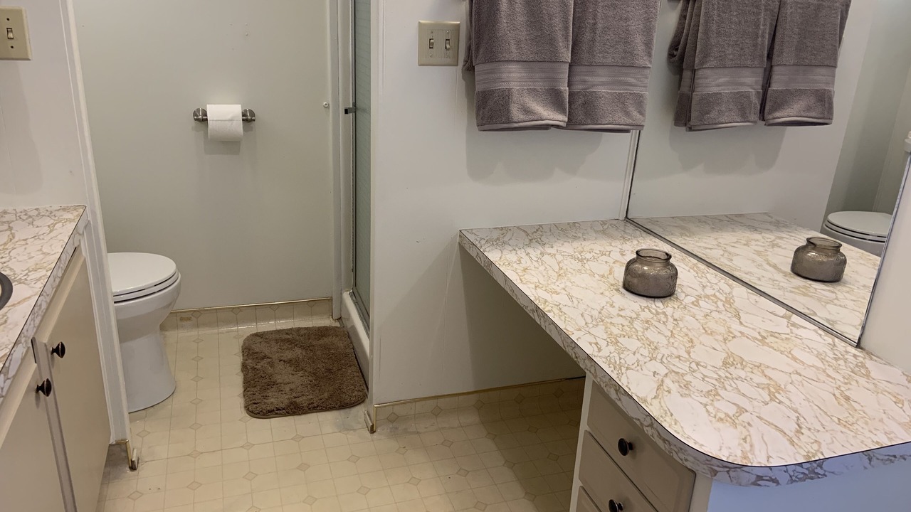 Photo of Bathroom in Woodlake