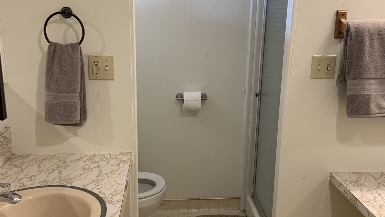 Photo of Bathroom in Woodlake