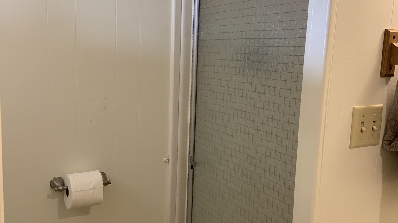 Photo of Bathroom in Woodlake