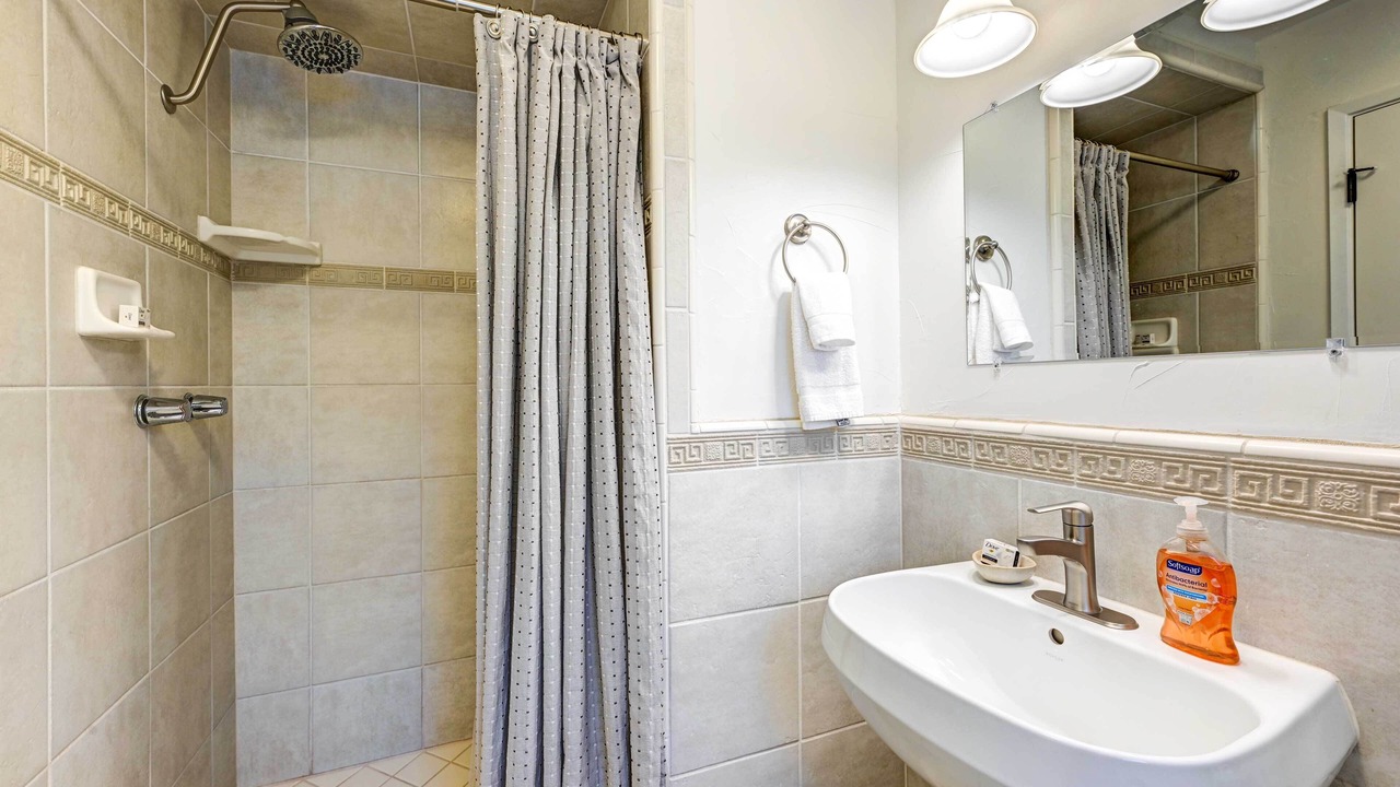 Photo of Bathroom in Oakhurst