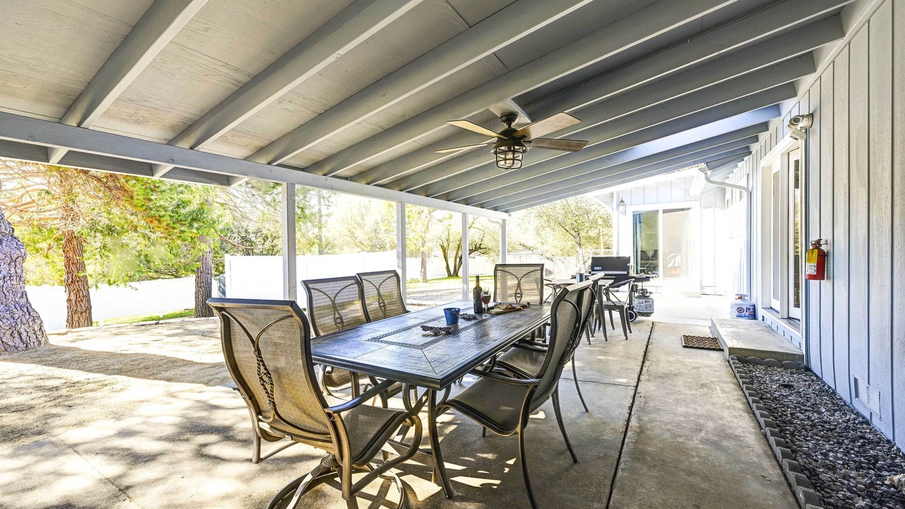 Photo of Outdoor in Oakhurst