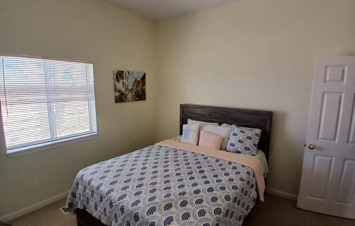 Photo of Bedroom in Olancha