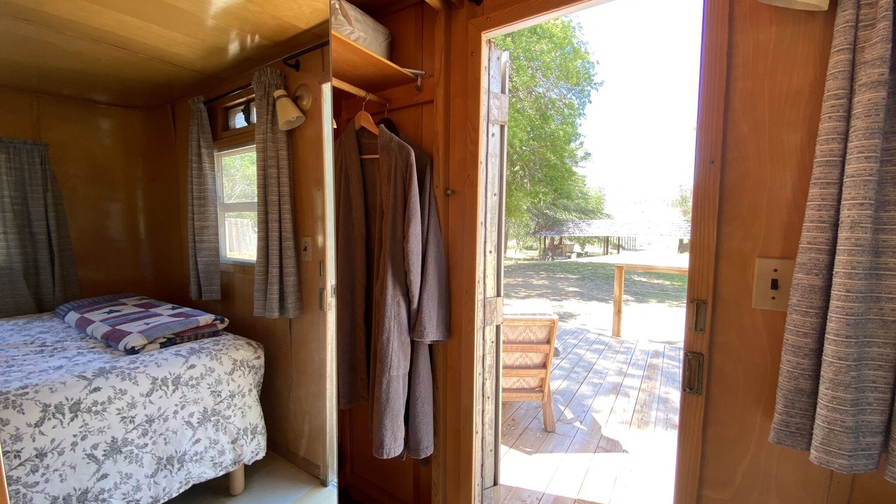Photo of Bedroom in Kernville