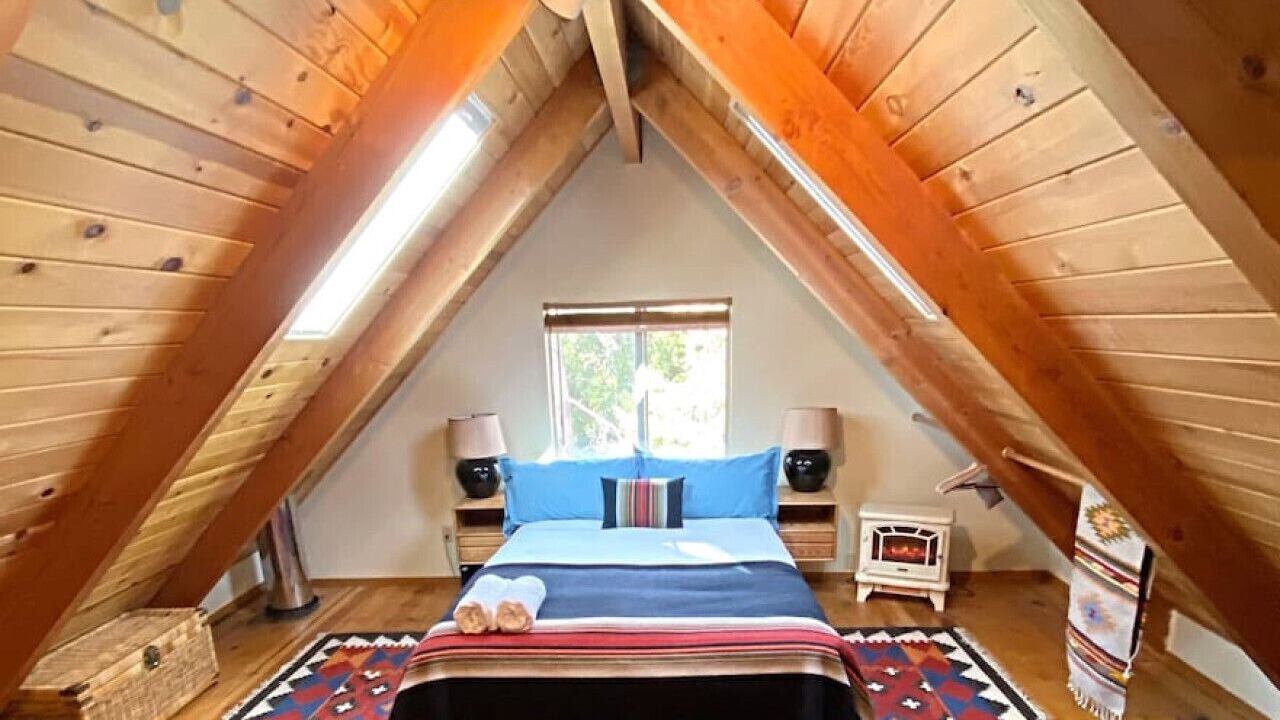 Photo of Bedroom in Groveland