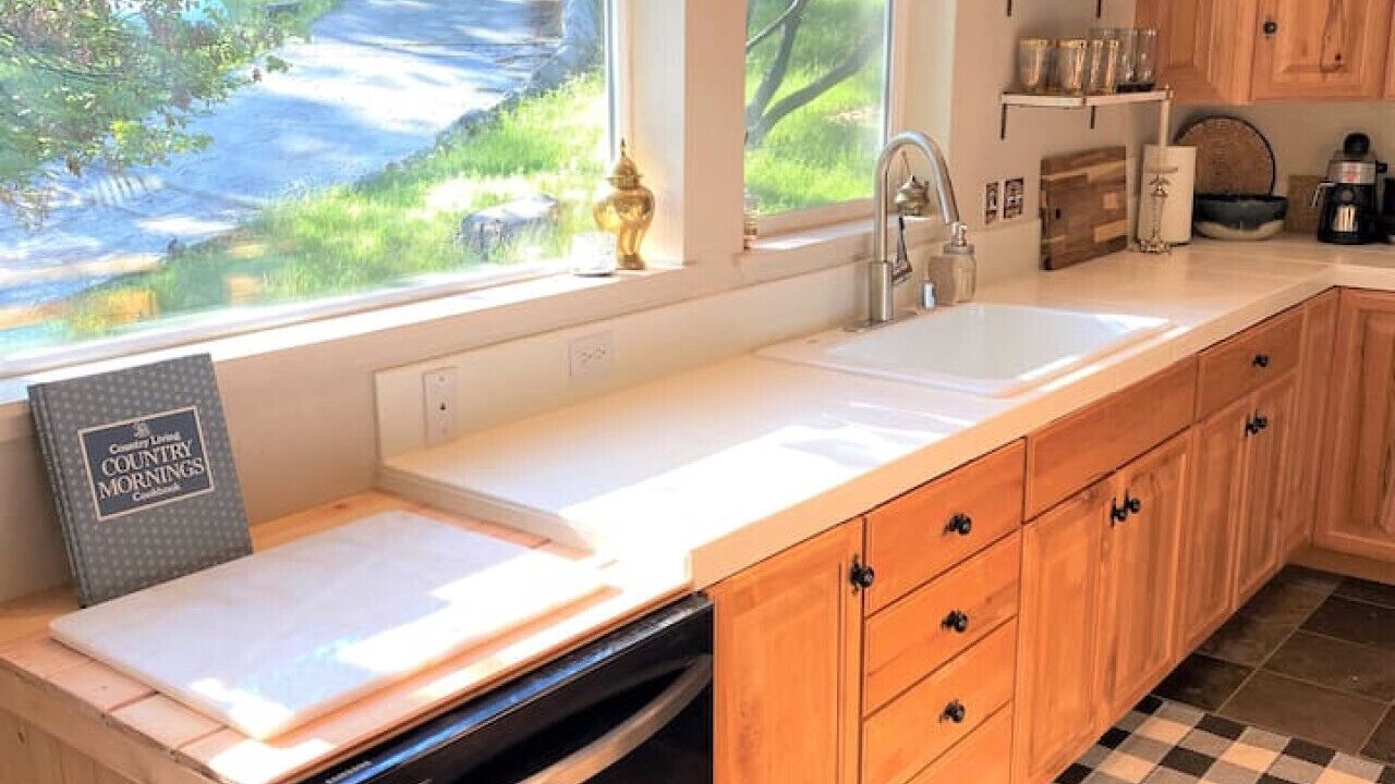 Photo of Kitchen in Groveland