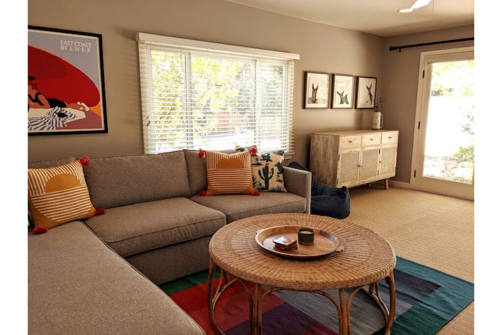 Photo of Livingroom in Oak View