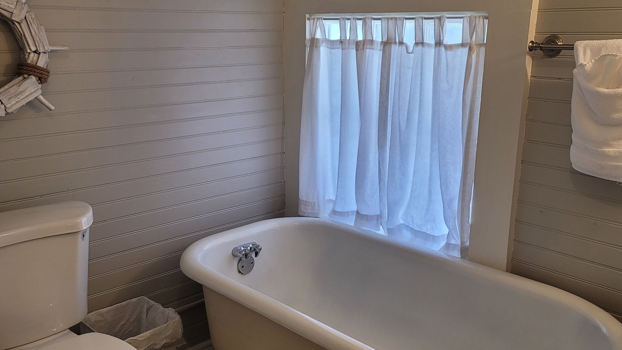 Photo of Bathroom in Munras Avenue