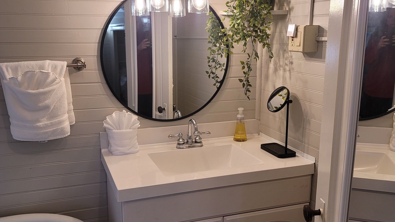 Photo of Bathroom in Munras Avenue
