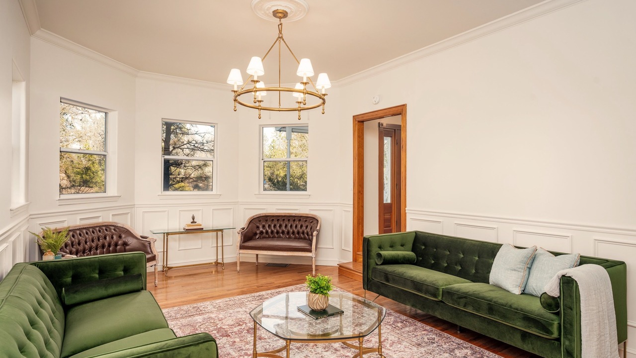 Photo of Others in Oakhurst