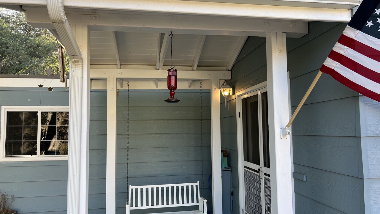 Photo of Patio Balcony in Kernville