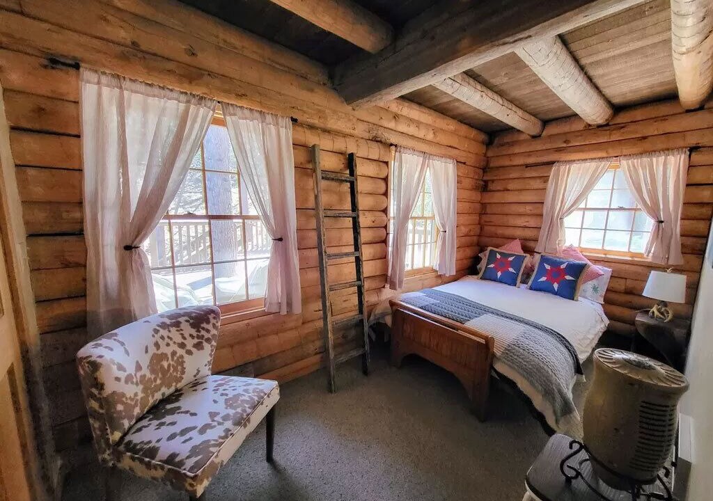Photo of Bedroom in Pine Mountain Club