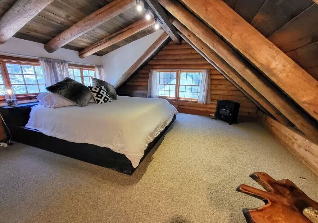 Photo of Bedroom in Pine Mountain Club