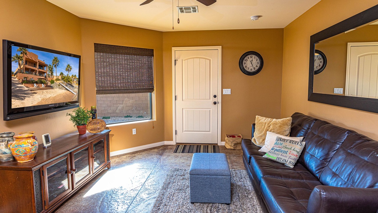 Photo of Livingroom in Bullhead City