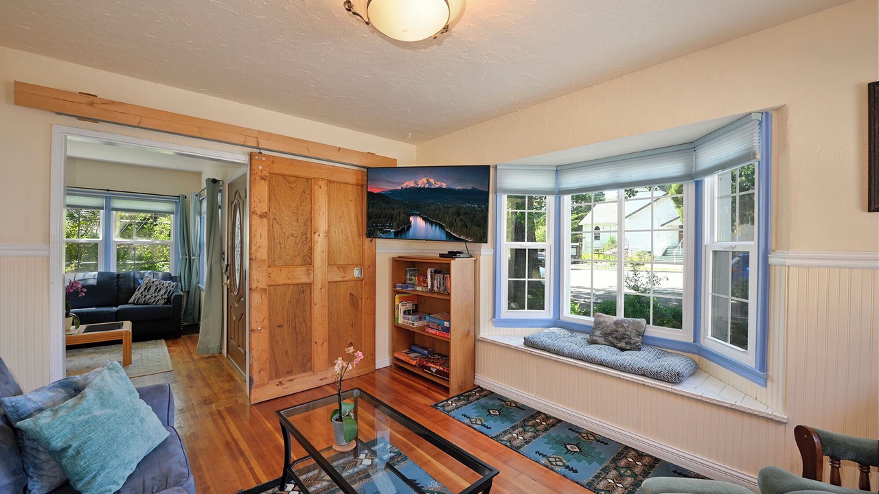 Photo of Livingroom in Mount Shasta