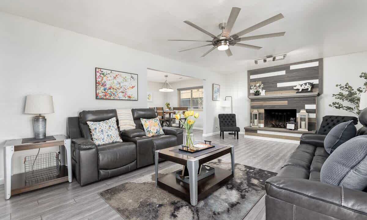 Photo of Livingroom in Porterville
