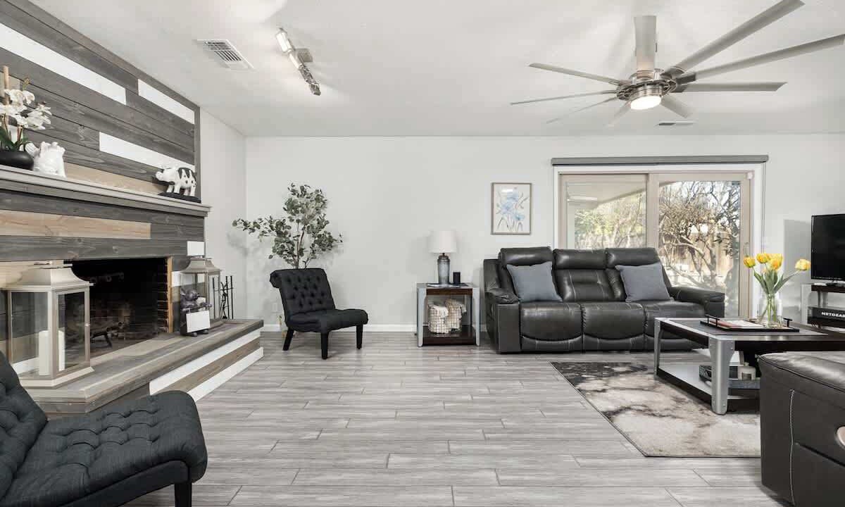 Photo of Livingroom in Porterville