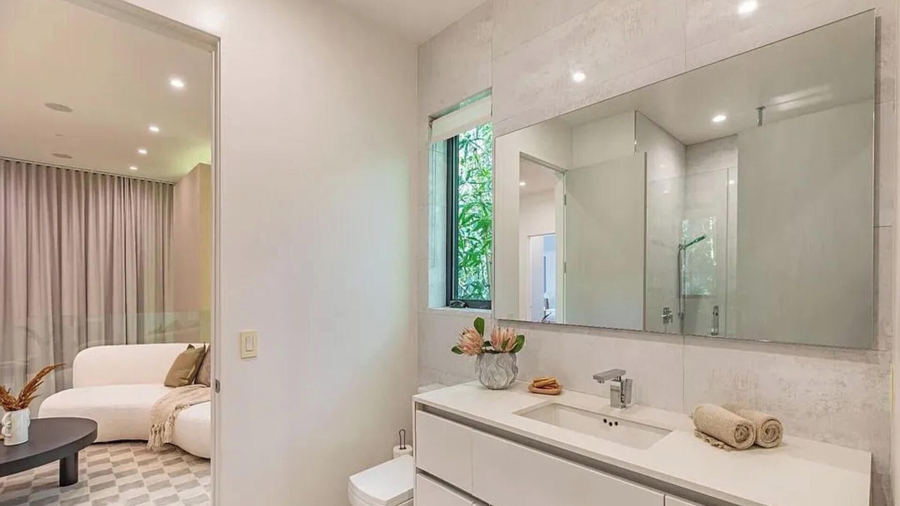 Photo of Bathroom in Beverly Grove