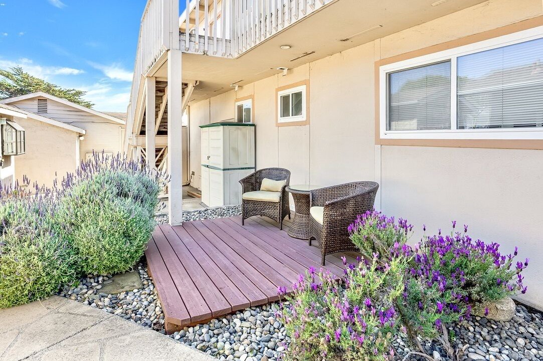 Photo of Patio Balcony in Seaside
