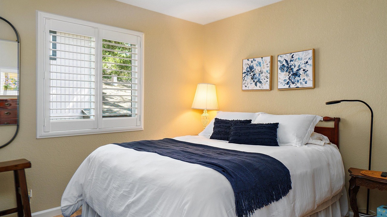 Photo of Bedroom in Marine Terrace