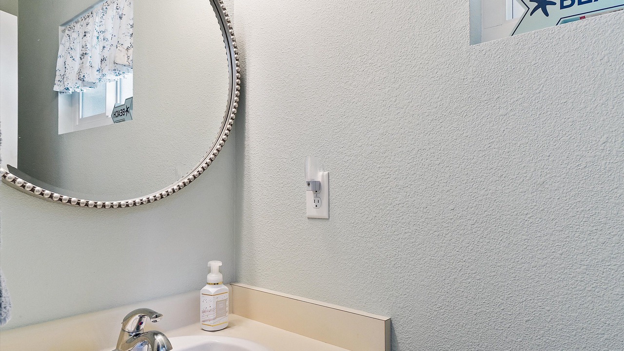 Photo of Bathroom in Marine Terrace