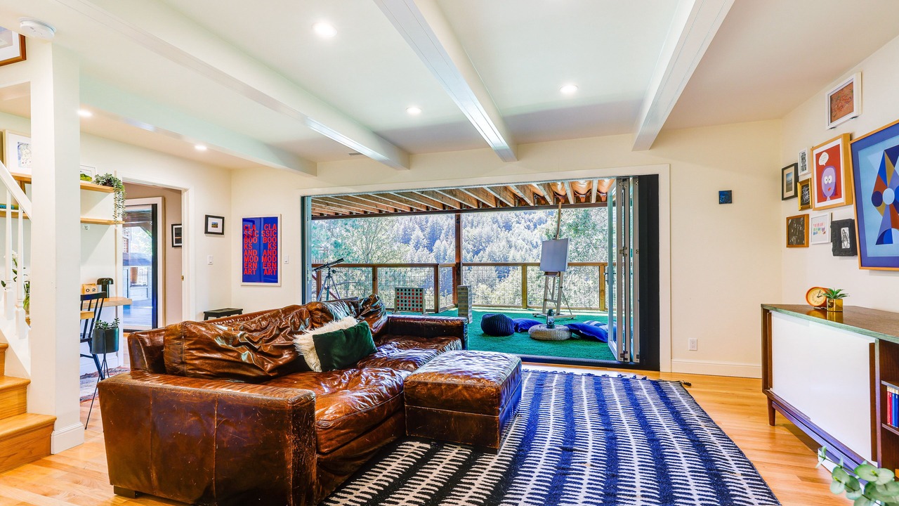 Photo of Bedroom in Larkspur