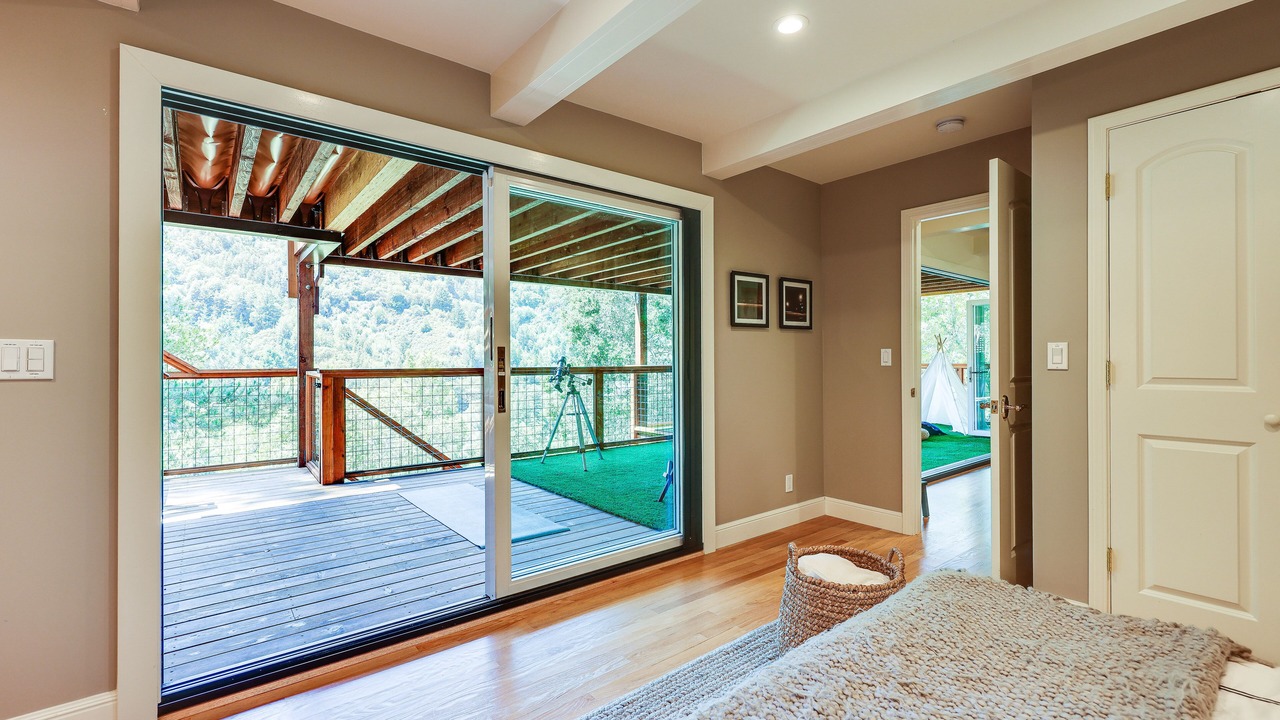 Photo of Bedroom in Larkspur