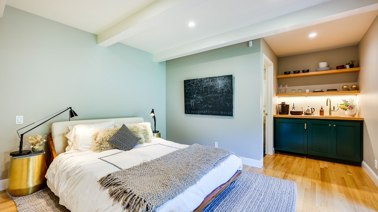 Photo of Bedroom in Larkspur