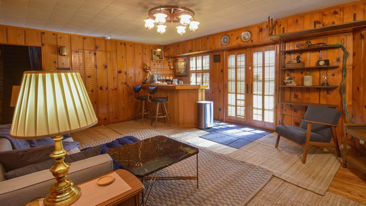 Photo of Livingroom in Shepherd Canyon