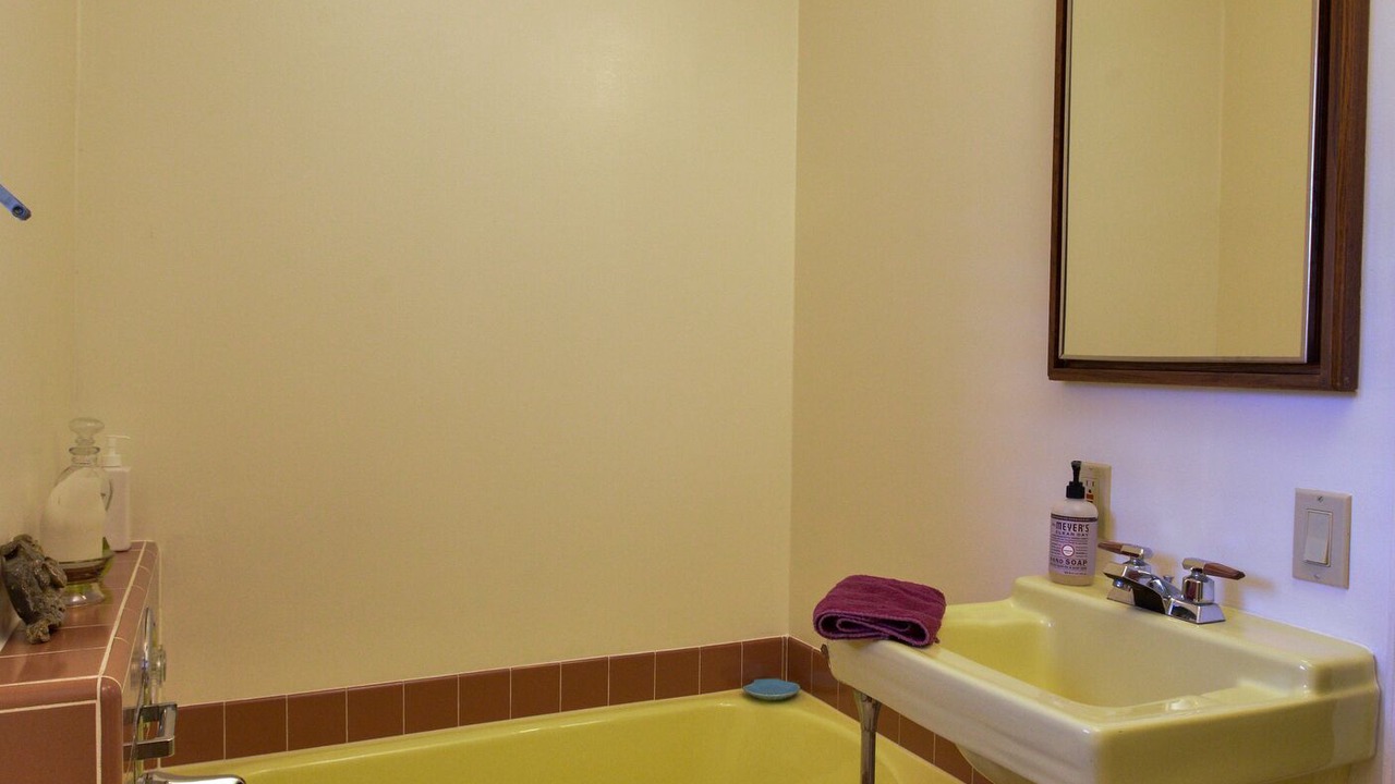 Photo of Bathroom in Shepherd Canyon