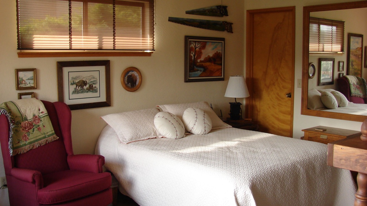 Photo of Bedroom in Groveland