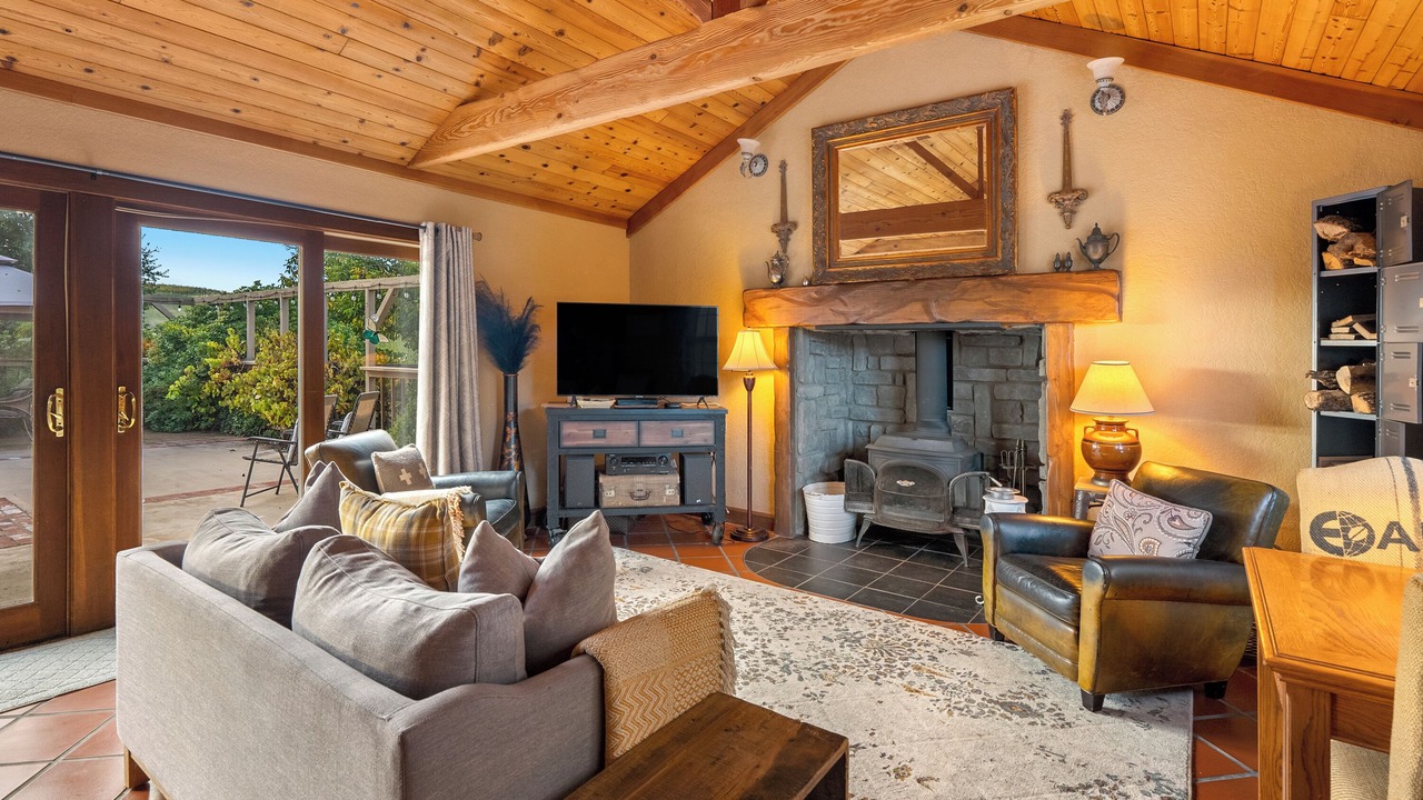 Photo of Livingroom in Templeton