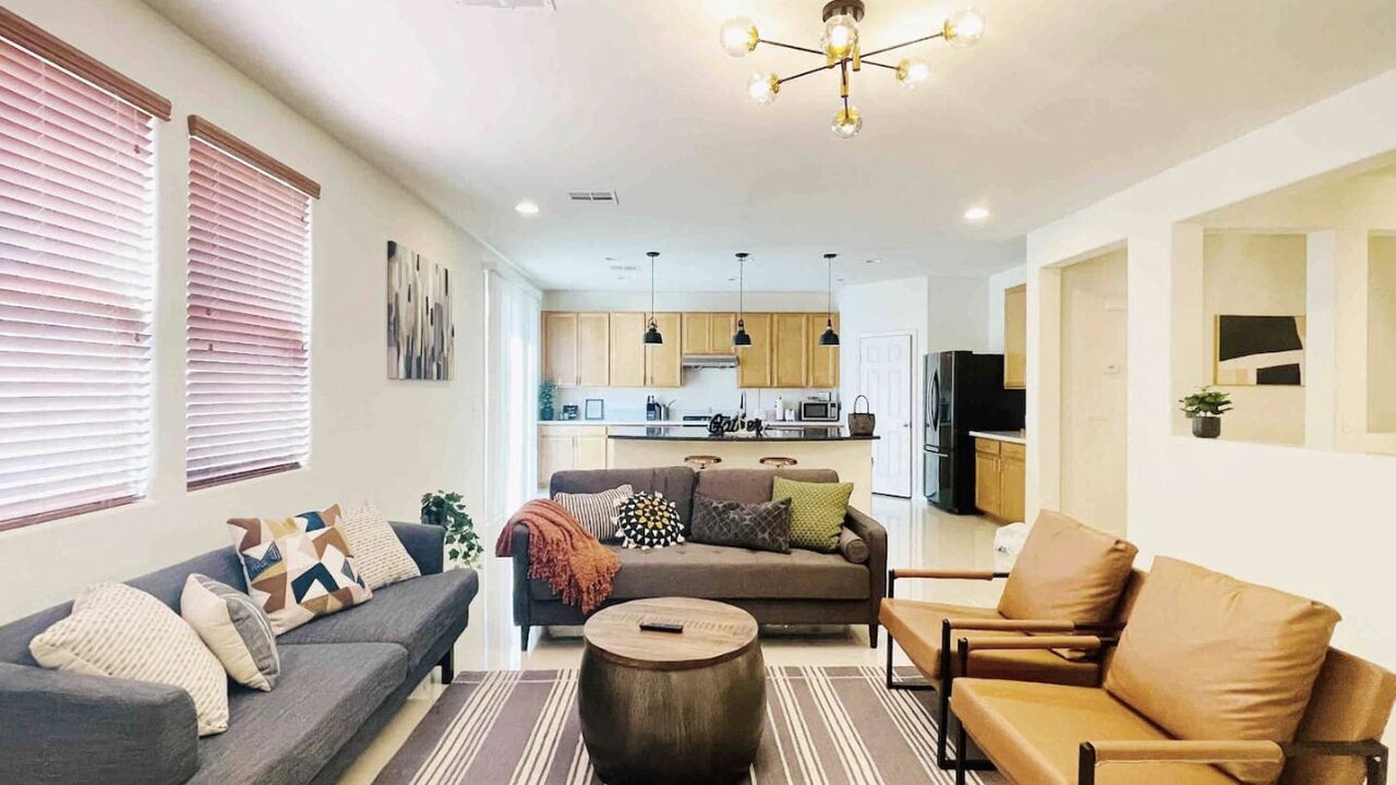 Photo of Livingroom in Rhodes Ranch