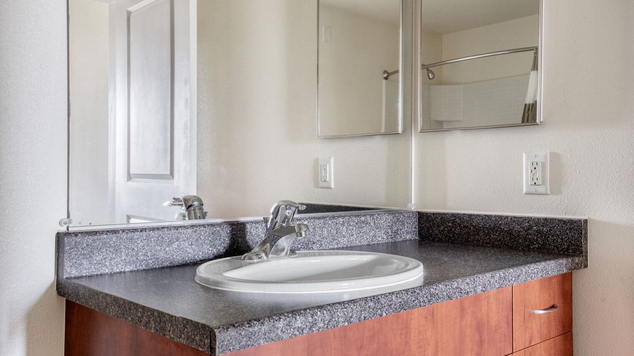 Photo of Bathroom in Union City