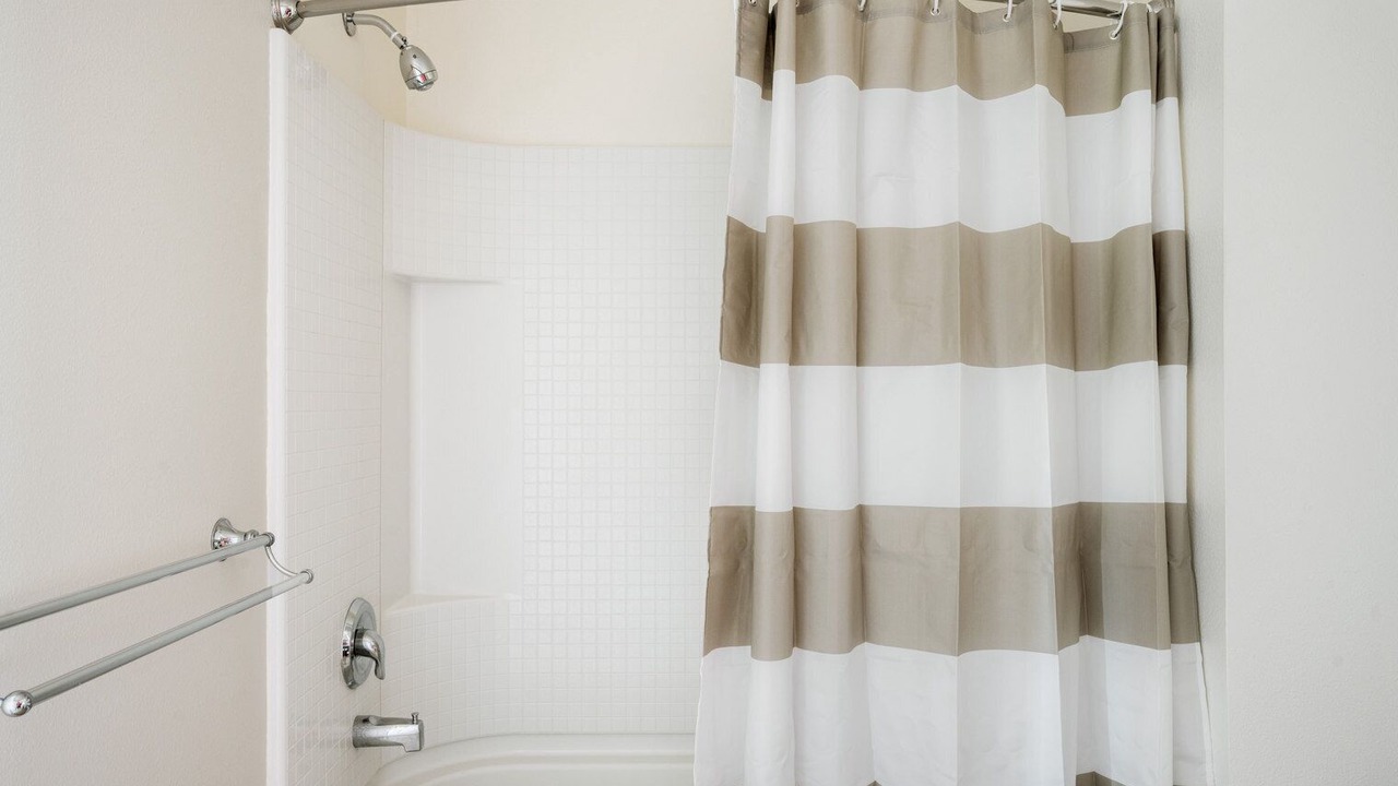 Photo of Bathroom in Union City