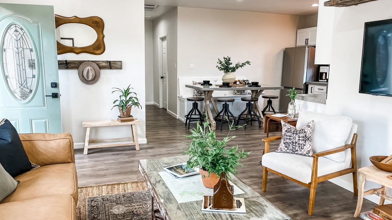 Photo of Livingroom in Bishop
