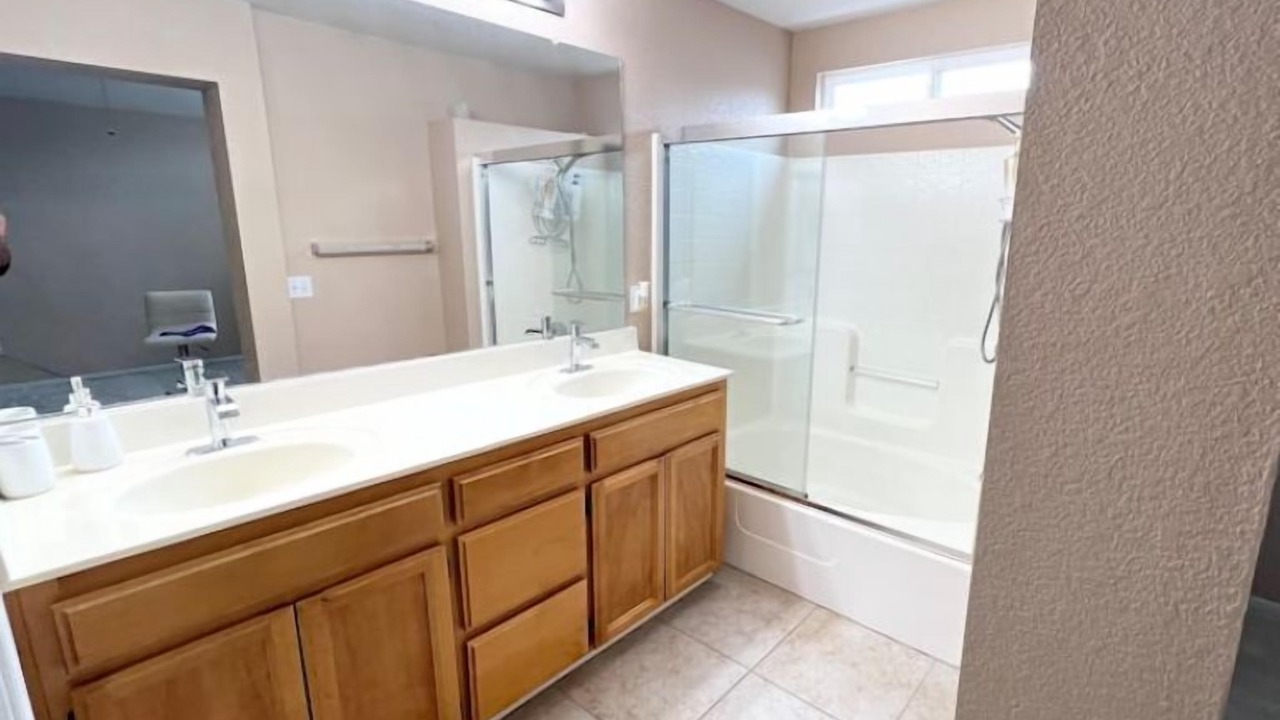 Photo of Bathroom in Tracy