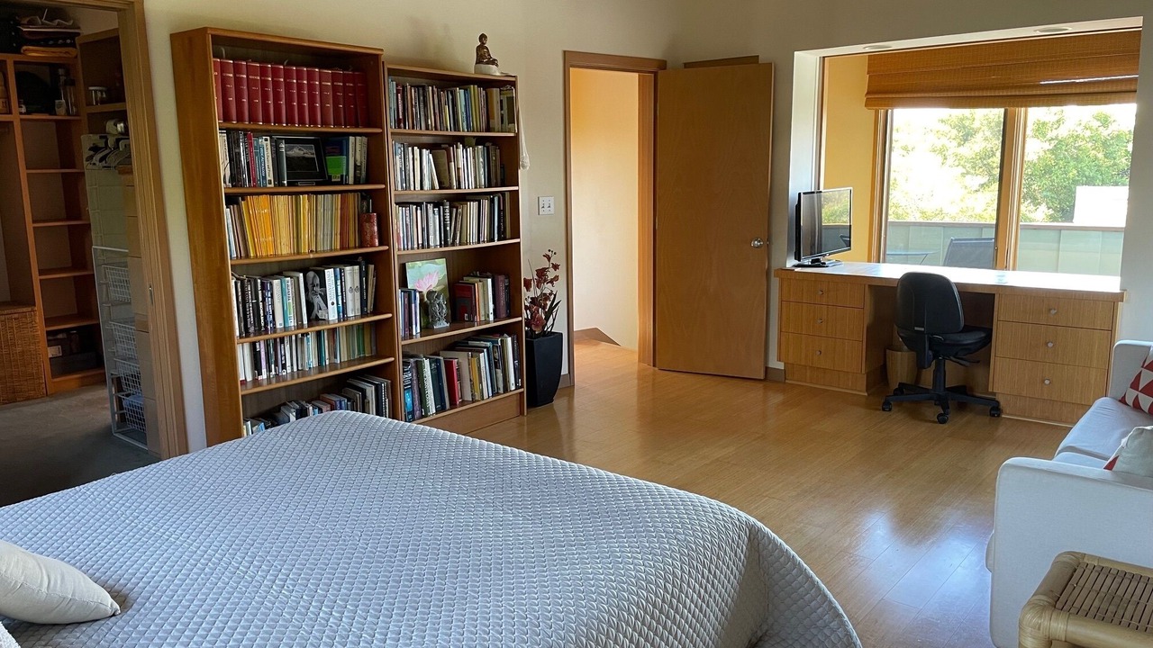 Photo of Bedroom in Alta Mesa