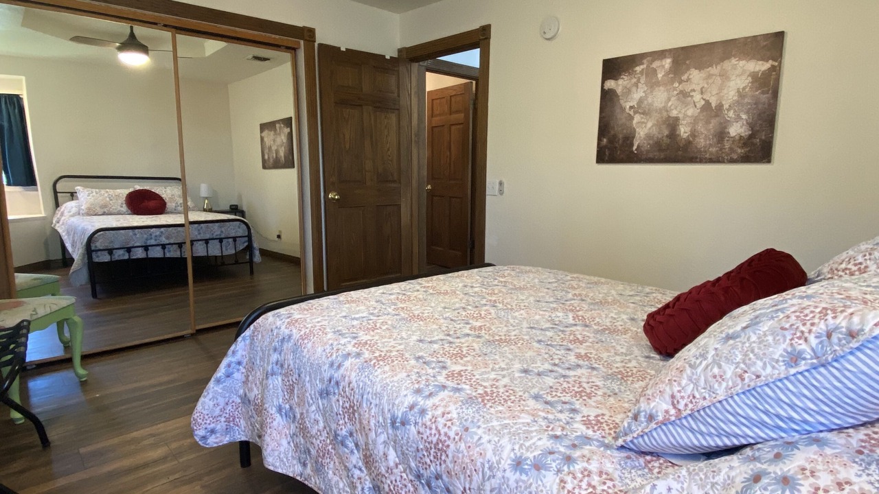 Photo of Bedroom in Leona Valley