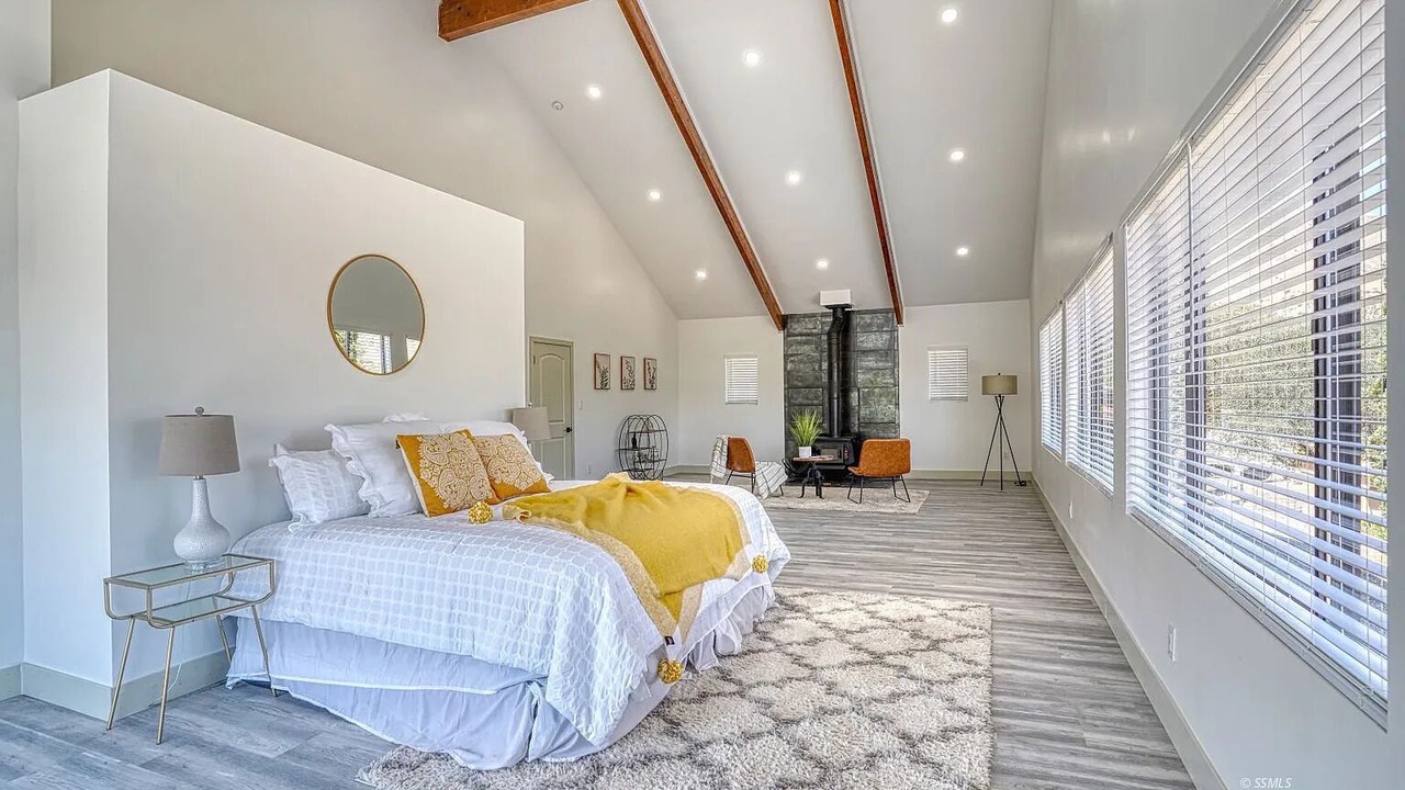 Photo of Bedroom in Lake Isabella