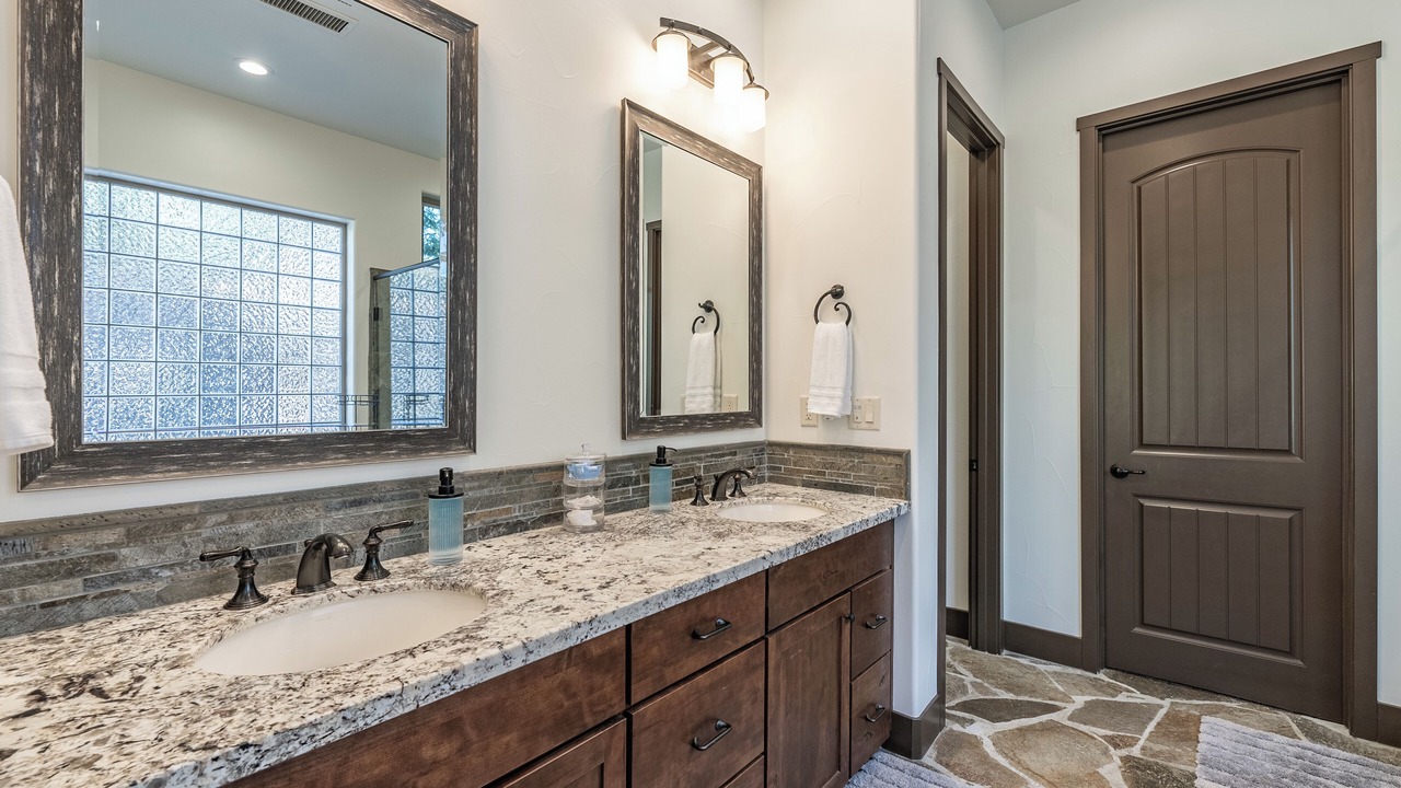 Photo of Bathroom in Shaver Lake