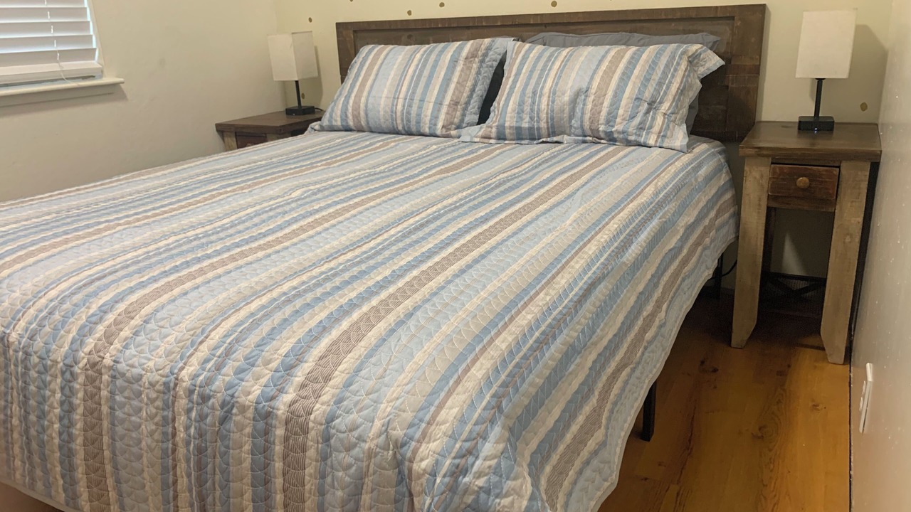 Photo of Bedroom in Dollar Point